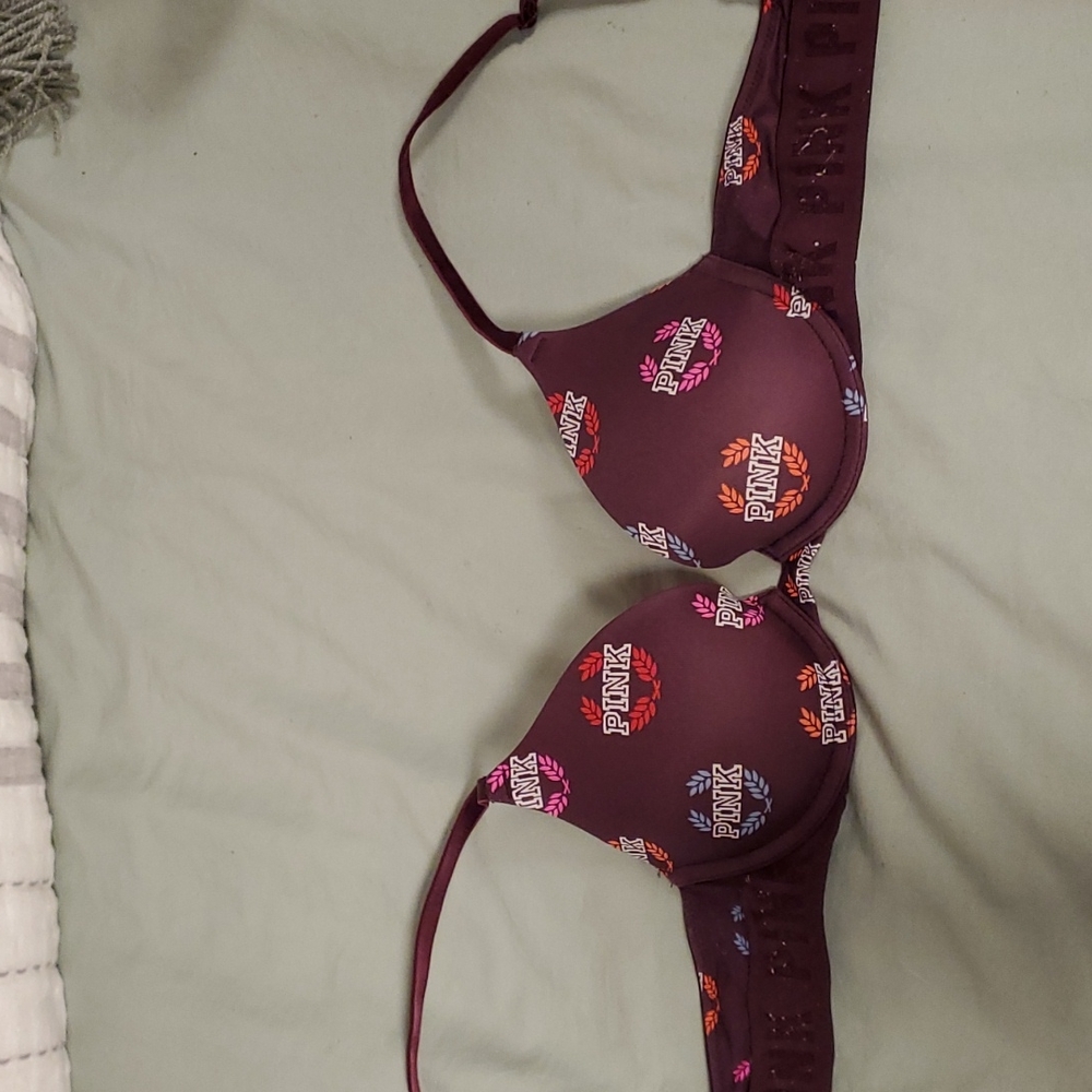 VS PINK Wear Everywhere Push-up bra 32A